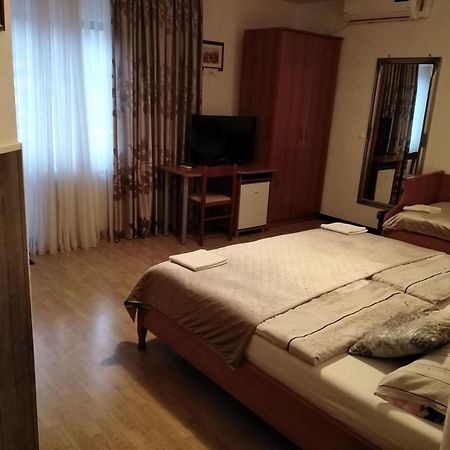 Rooms Kapelj โพสโตยนา ภายนอก รูปภาพ